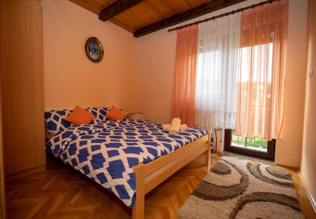 Holiday Home Lana Fužine エクステリア 写真
