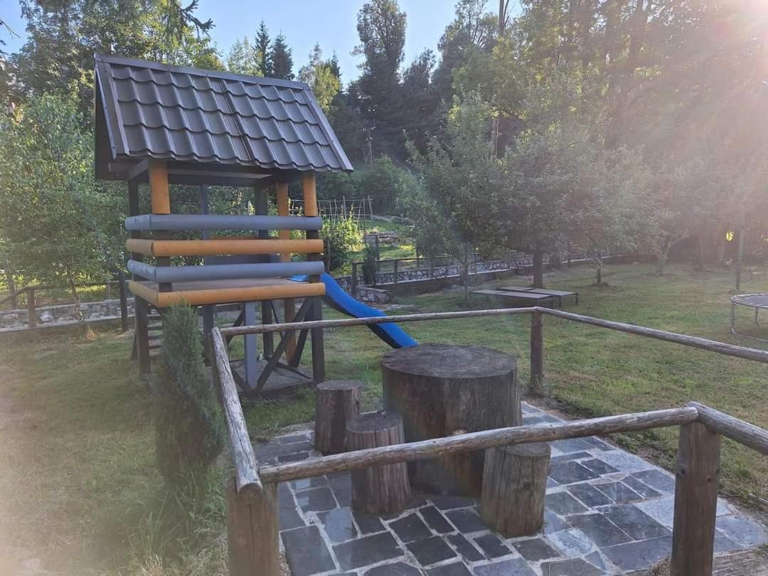 Holiday Home Lana Fužine エクステリア 写真