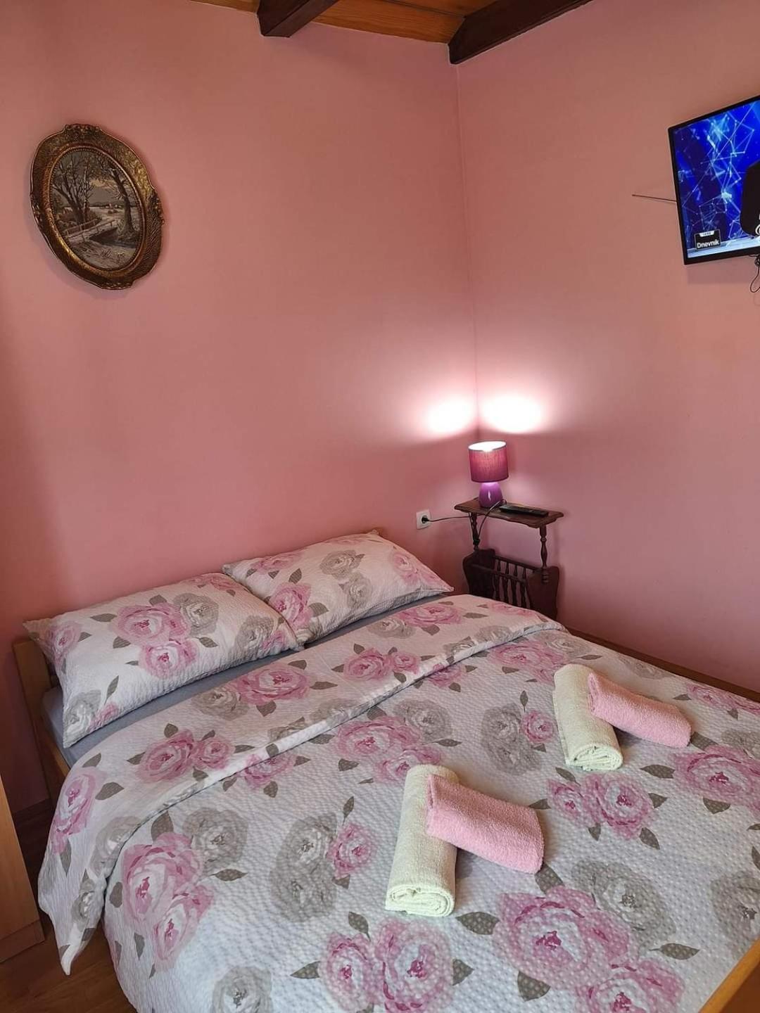 Holiday Home Lana Fužine エクステリア 写真