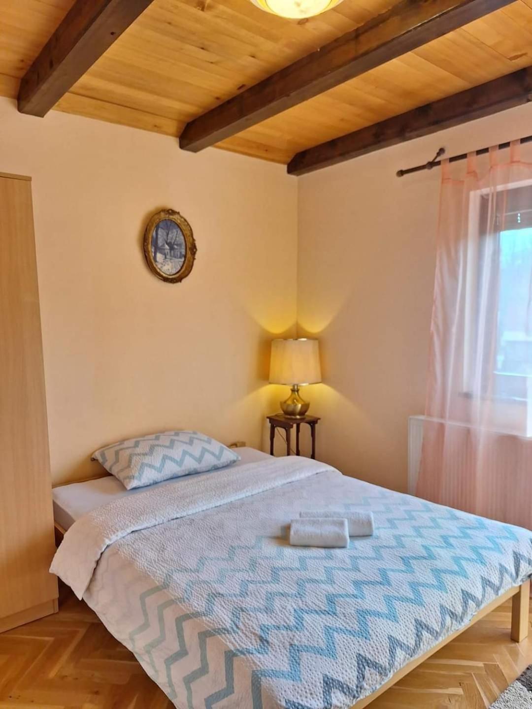 Holiday Home Lana Fužine エクステリア 写真