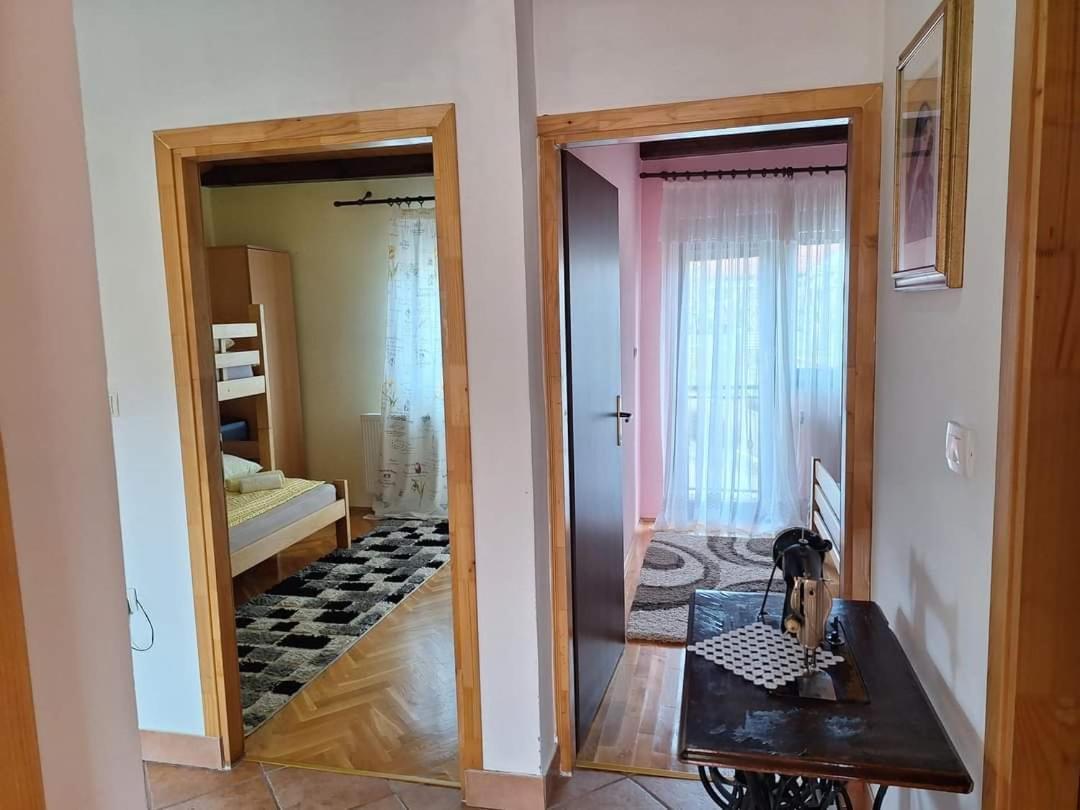 Holiday Home Lana Fužine エクステリア 写真