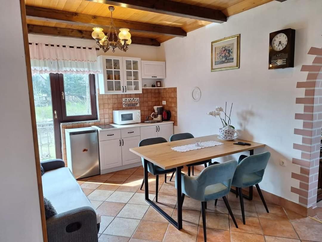 Holiday Home Lana Fužine エクステリア 写真